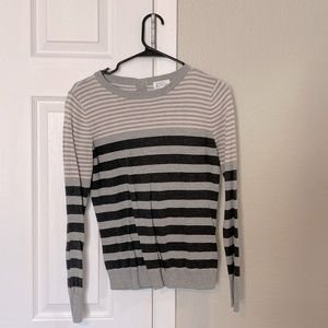 S Grey, White, and Black Striped Market & Spruce Long Sleeve Sweater